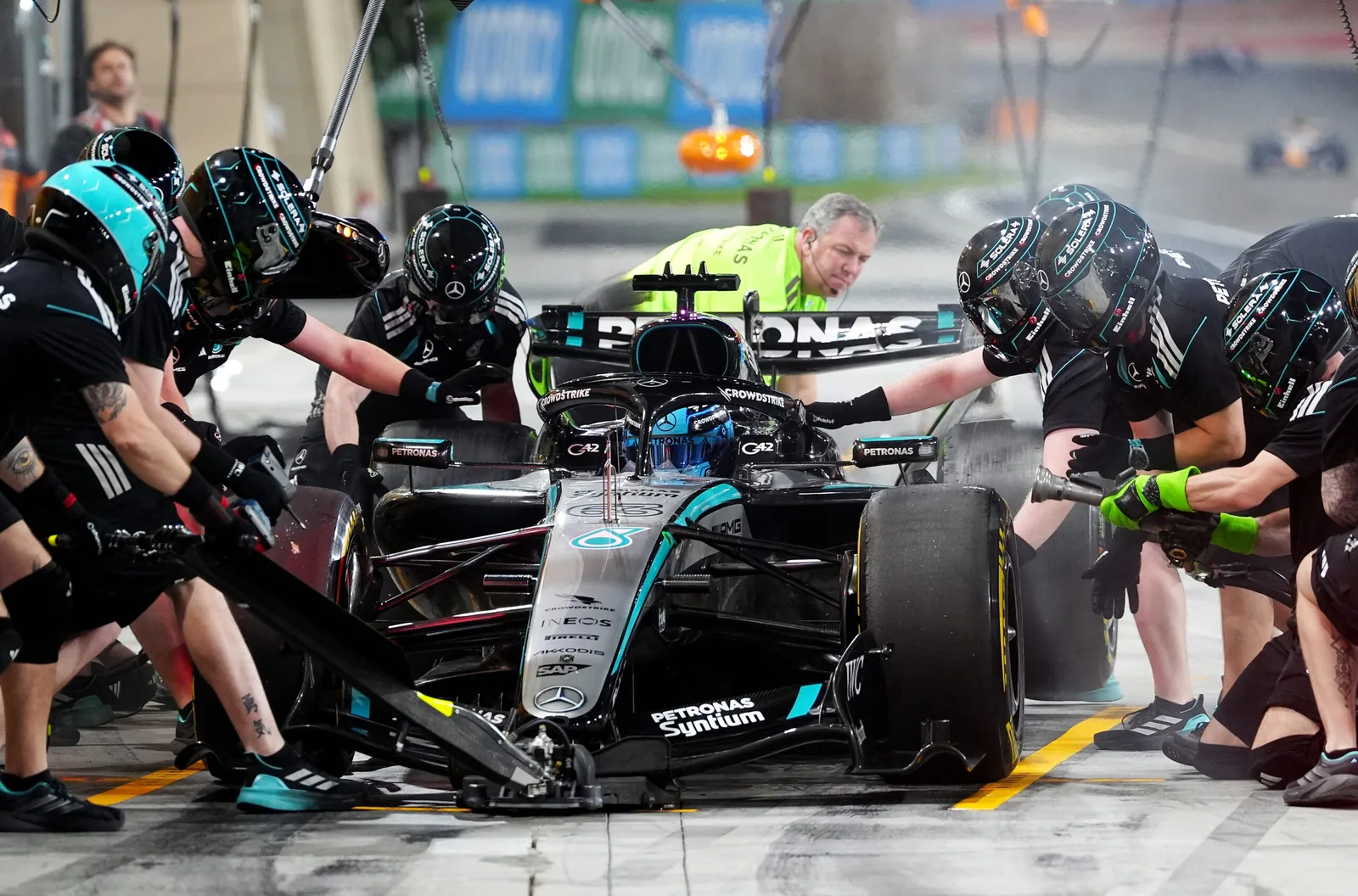 FIA approves Petronas fuel for Mercedes power units
