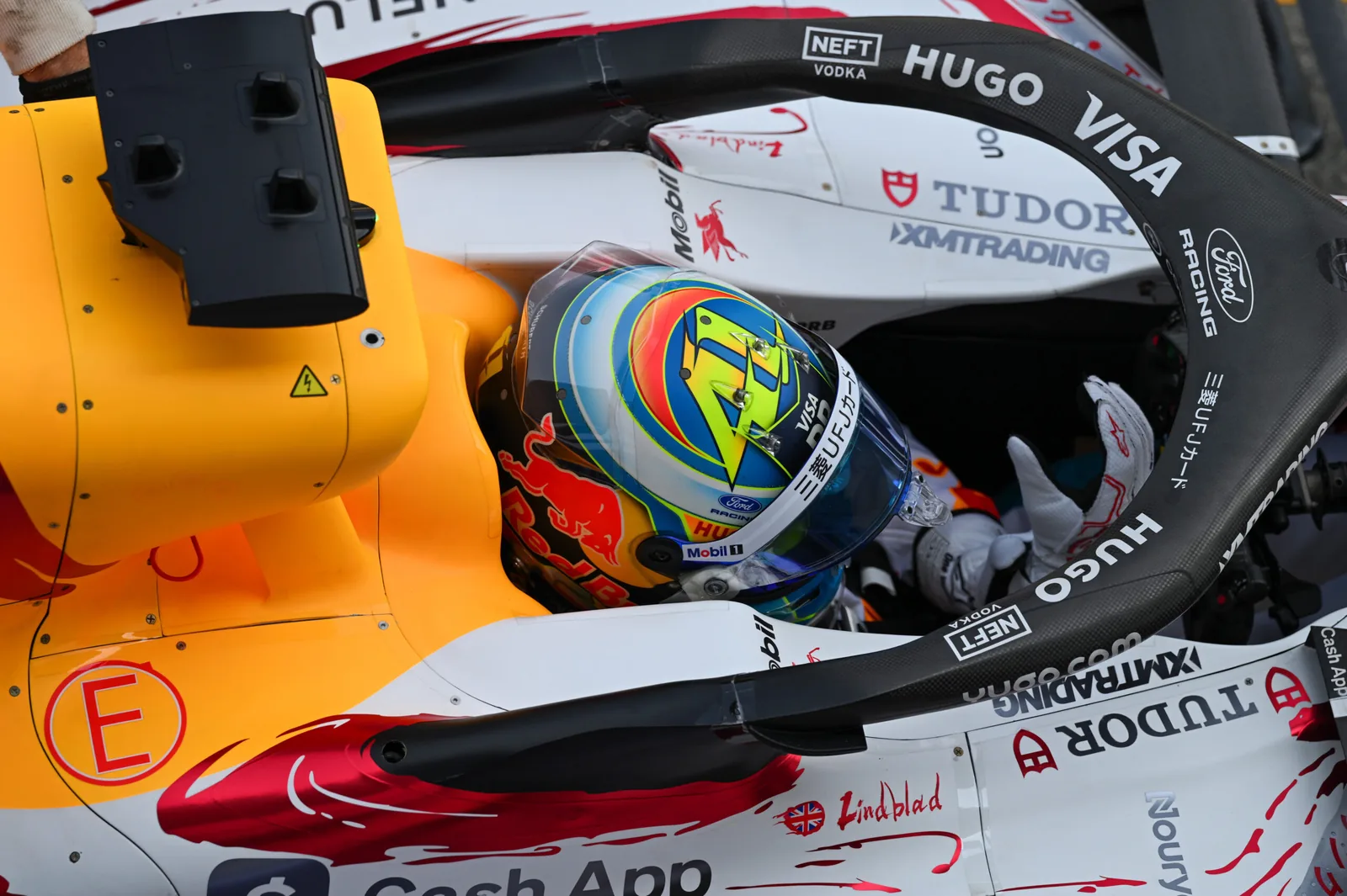 Arvid Lindblad knocks Verstappen out of the top ten: ‘Confidence in myself’