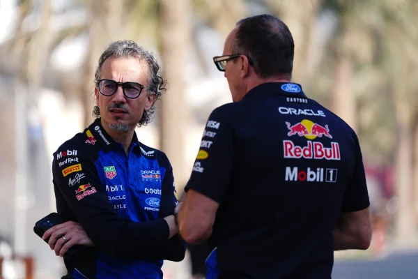 Mekies not surprised by Mercedes' lead: 'Played a game during testing days'