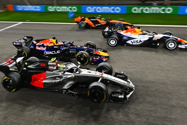 FIA responds to drivers' concerns, adjusts start procedure for Australian GP
