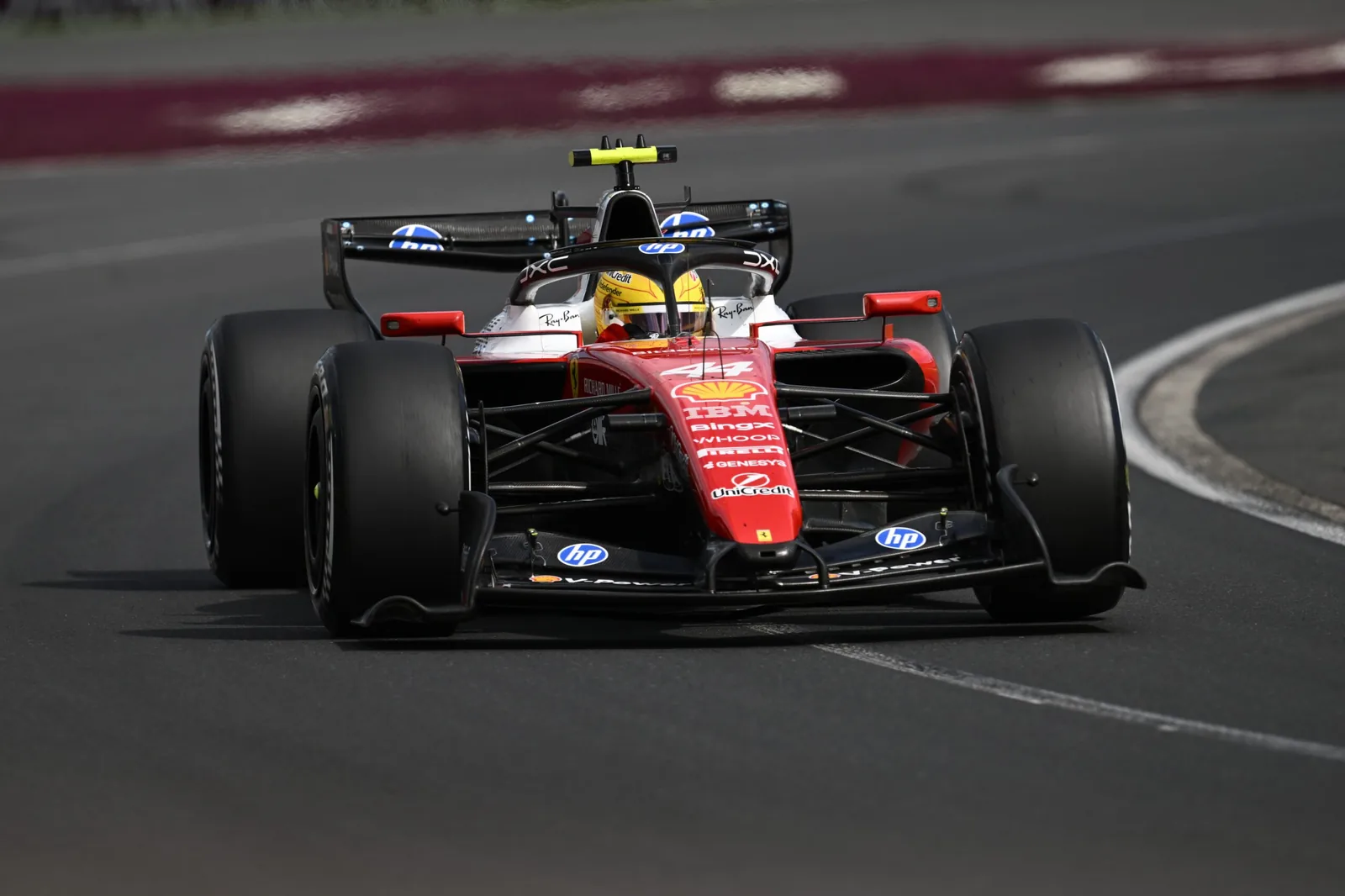 Ferrari racing in China with the ‘Macarena’ rear wing: ‘No direct advantage’