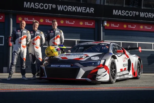 Tom Coronel shares racing program, meets Verstappen at the Nürburgring: ‘Very cool’