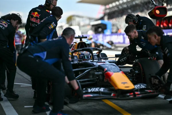 VT2 GP Japan: Piastri and Norris quick, Verstappen struggles to P10