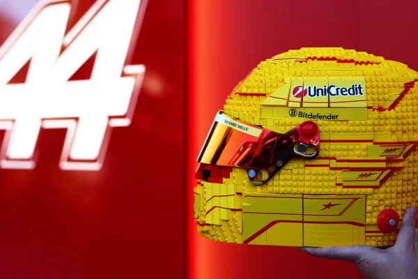 PHOTO SERIES | Ferrari’s LEGO helmets and Bottas’ mullet steal the show in Melbourne