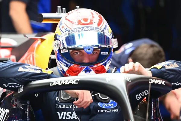 Max Verstappen retires during Chinese GP! Red Bull calls driver in