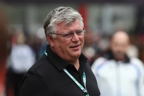 Former Alpine team principal Szafnauer new CEO at Van Amersfoort Racing