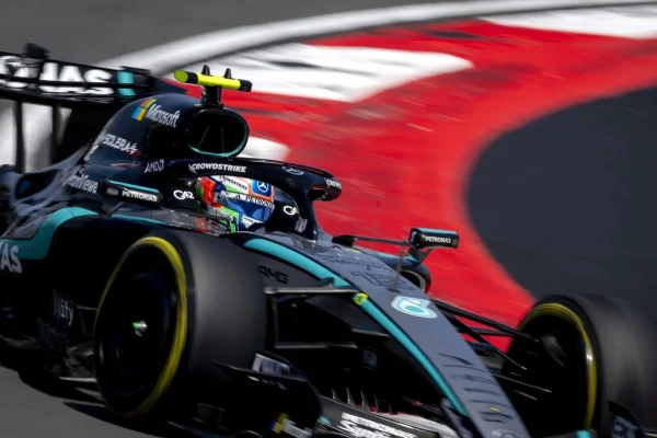 Relive Chinese GP qualifying: Pole for Antoneli, Verstappen eighth