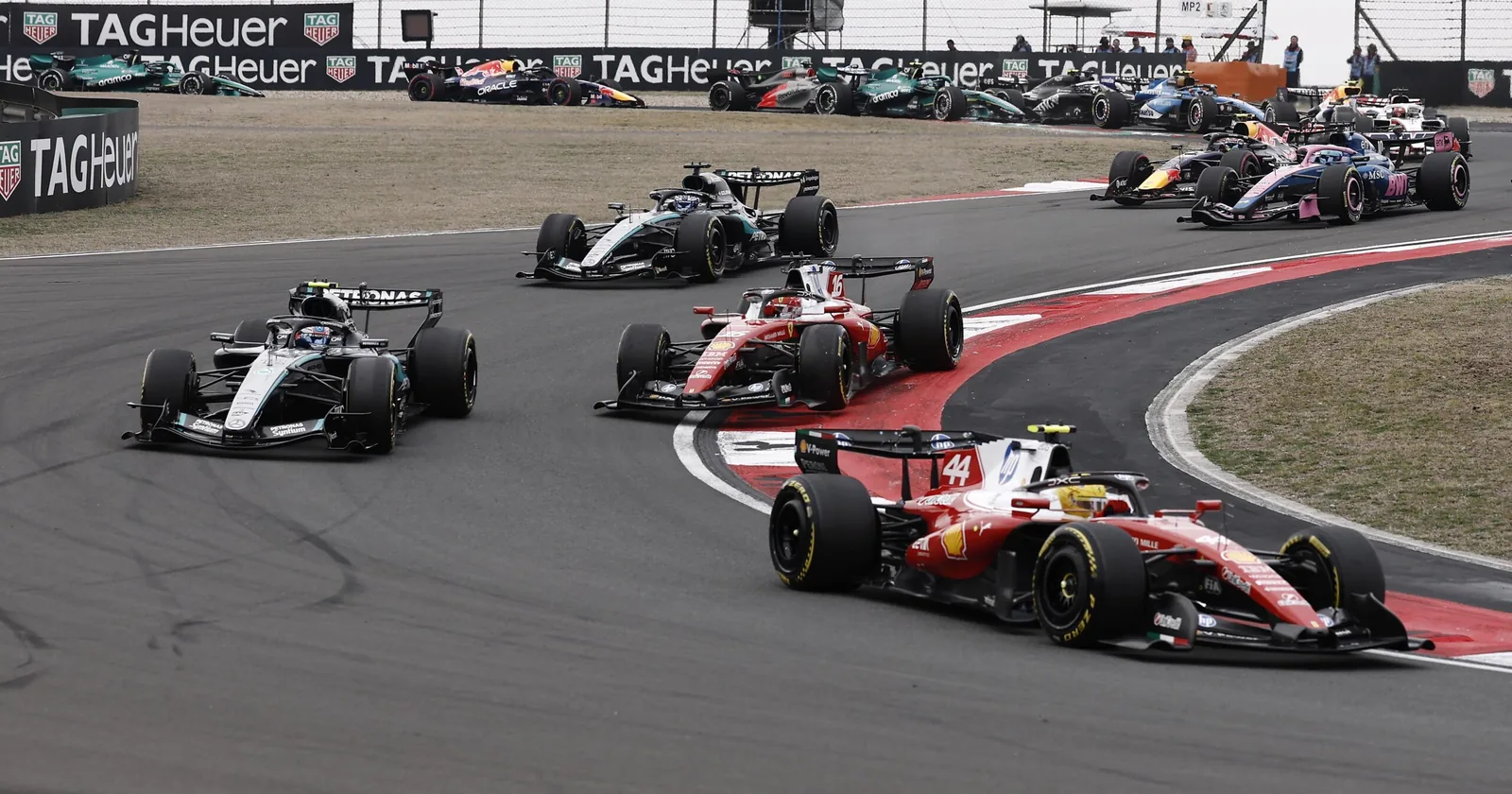 ‘FIA waits with regulation changes after positive reactions to Chinese GP’