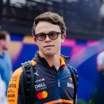 Nyck de Vries pops up at McLaren, serves as reserve driver in Melbourne