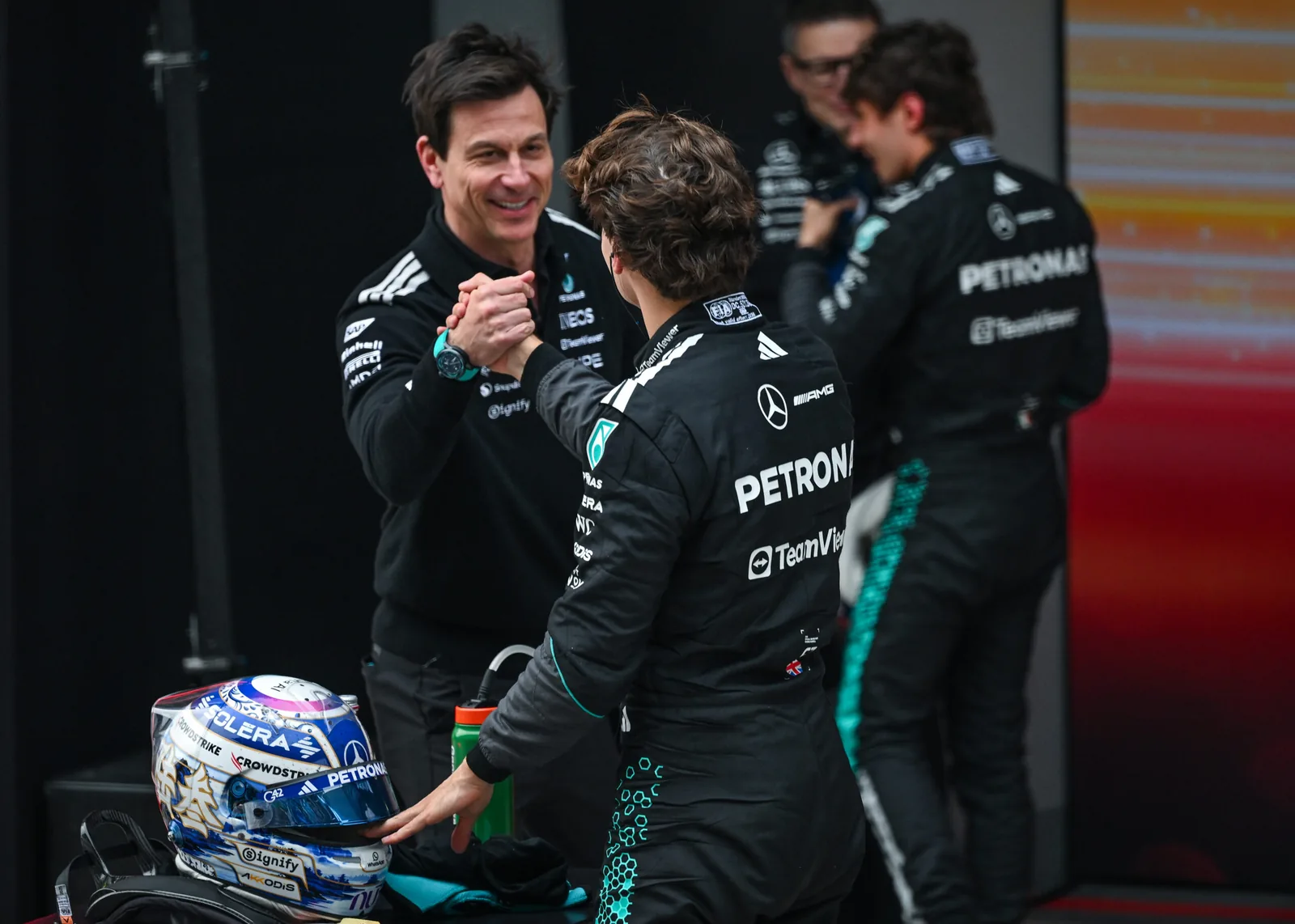 Wolff does not rule out team orders for Mercedes drivers: ‘But for now we let them race’