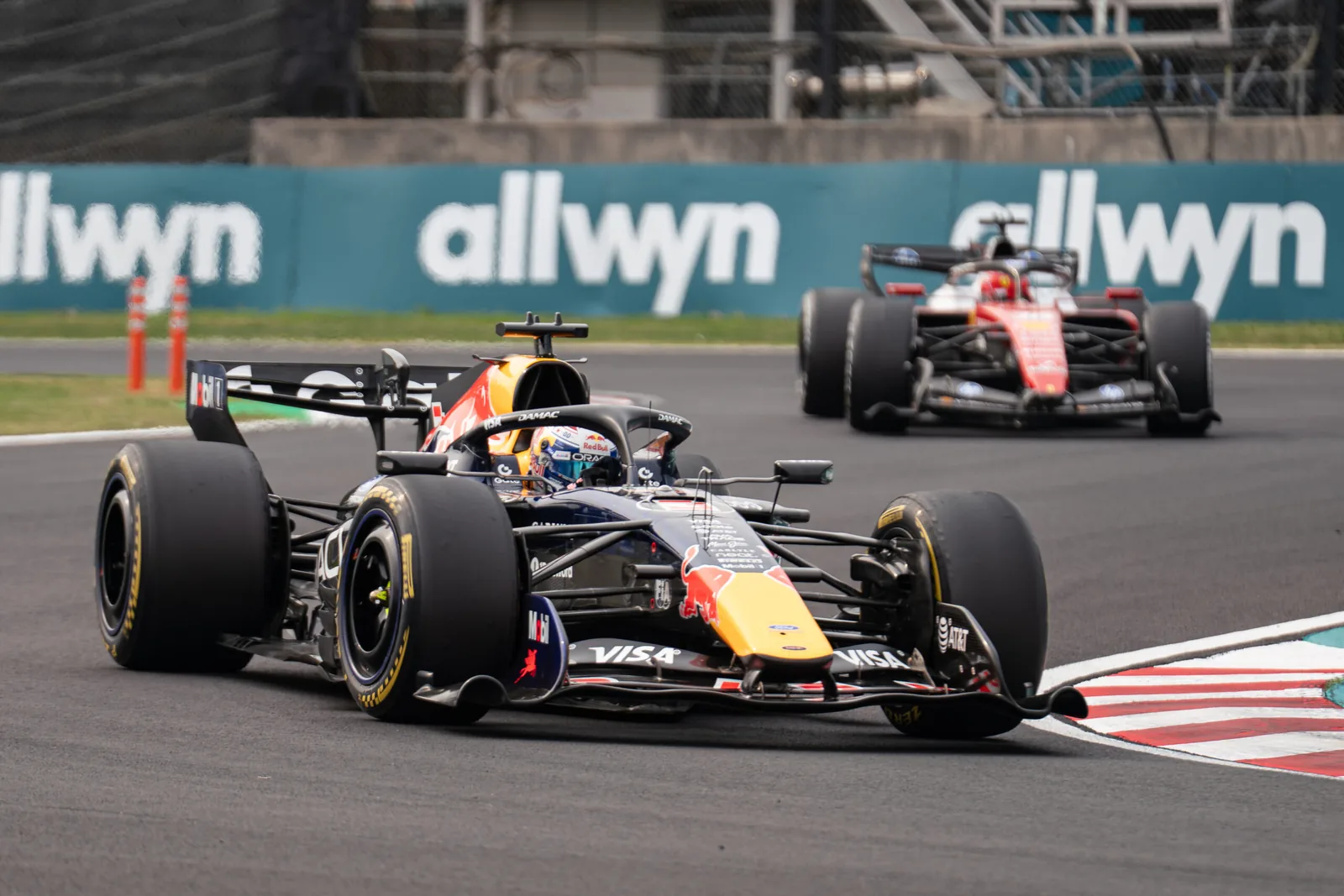 Verstappen's future again under the magnifying glass: 'Even Ferrari would find a spot for him'