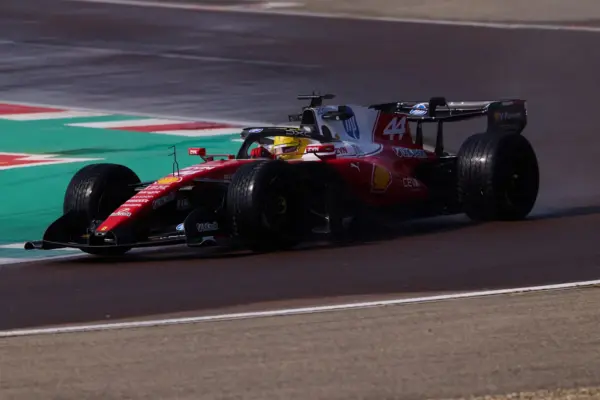 Ferrari tests next version of 'macarena' wing during filming day at Monza