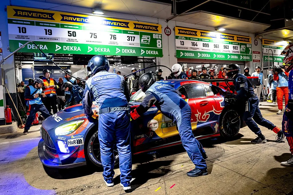 Nürburgring explained: Why the mechanics don't sleep