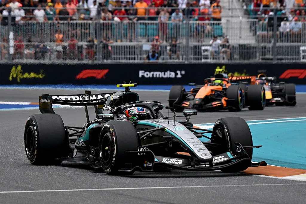 GP Miami: Three in a row for Kimi Antonelli, tenacious Max Verstappen finishes P5