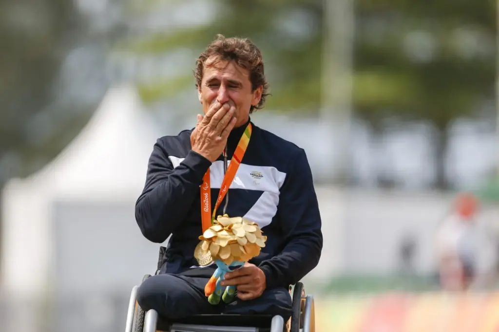 Former racer and ultimate perseverer Alessandro ‘Alex’ Zanardi (59) passed away