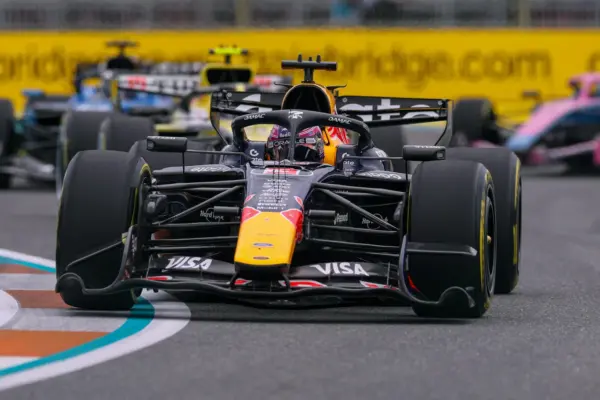 VIDEO: Max Verstappen spins at start of Miami GP, falls far back