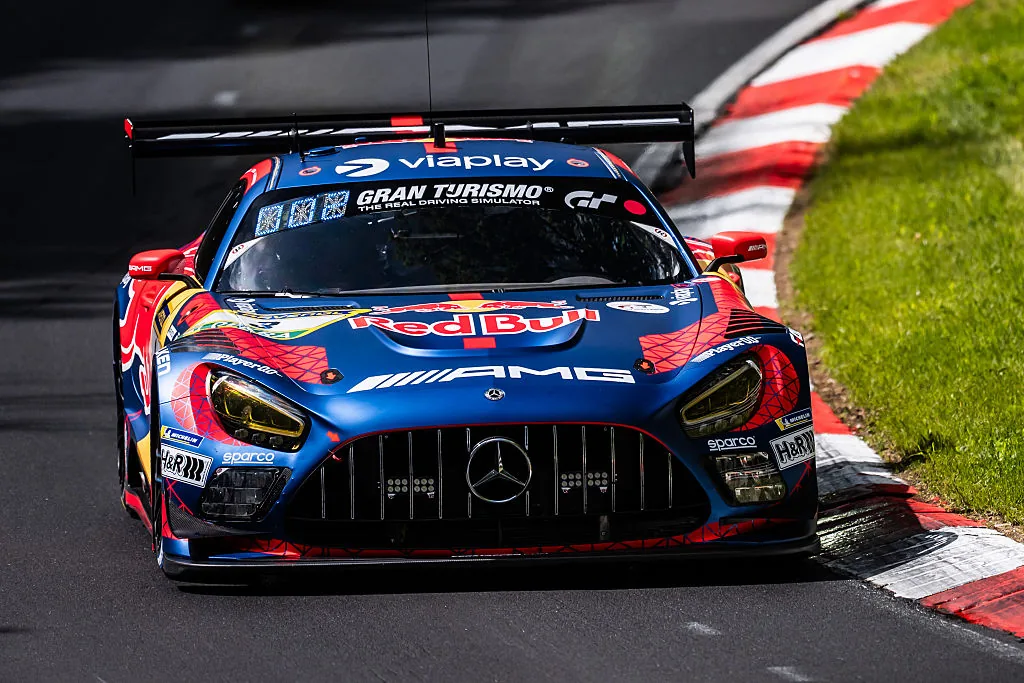 Team Verstappen through to second Top Qualifying session Nürburgring with fifth time