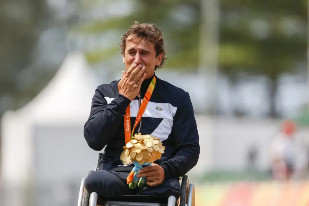 Former racer and ultimate perseverer Alessandro ‘Alex’ Zanardi (59) passed away