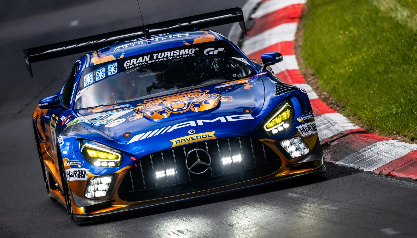 Sister team Verstappen wins 24 Hours of Nürburgring, overall victory for Mercedes