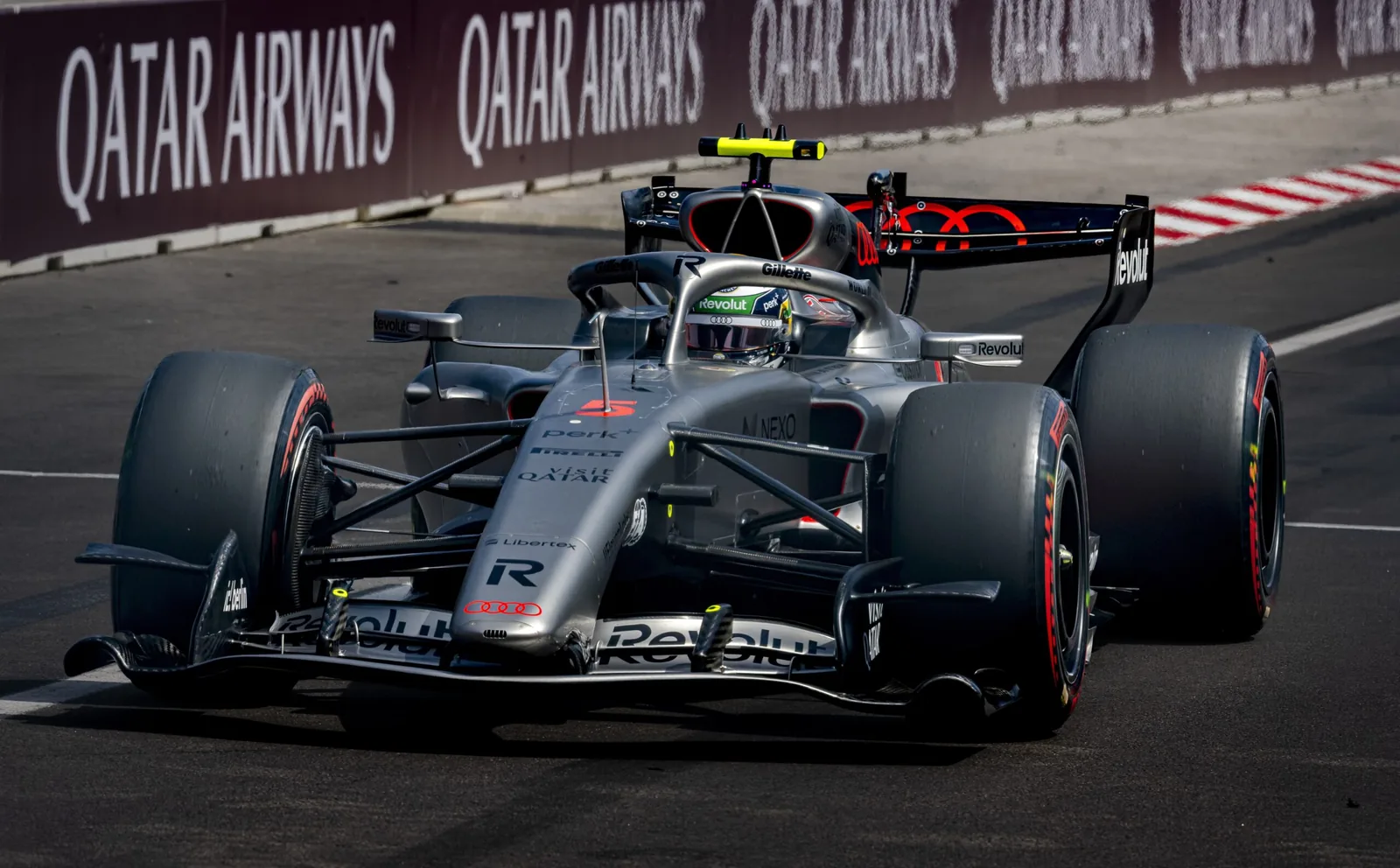 No vacation for Alpine, Audi and Aston Martin! Teams test new Pirelli tires