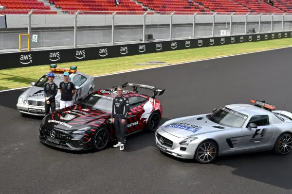 Brand new safety car for Hungarian GP: Mercedes celebrates thirtieth anniversary