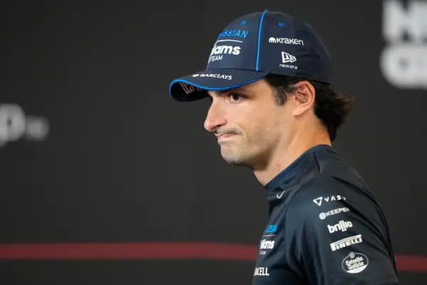 Outgoing Carlos Sainz wants to talk to Williams about his future