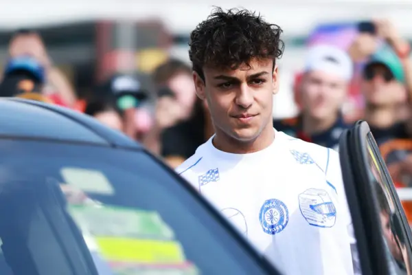 Arvid Lindblad faces new challenge after F1 debut: ‘Had first driving lesson’