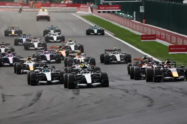 VIDEO: Lightning start for Max Verstappen in GP Belgium