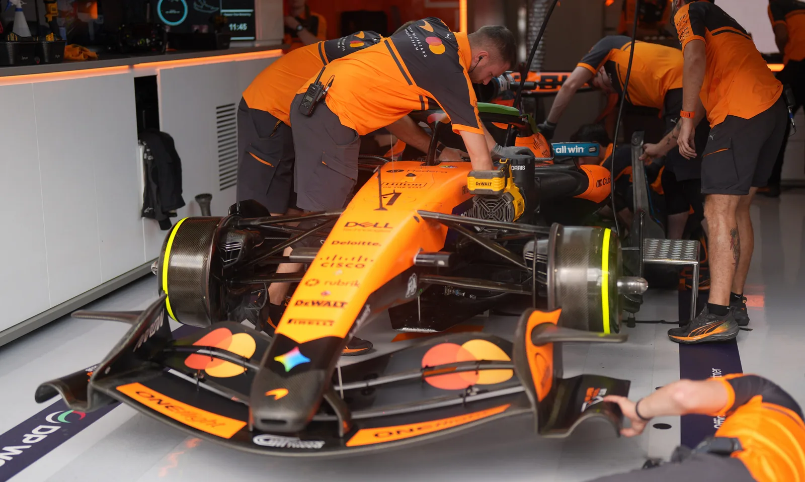 McLaren on the attack with new upgrade package, return of ‘Macarena’ wing beckons