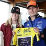 VIDEO: Max Verstappen receives yellow jersey from Demi Vollering: ‘Have followed everything’