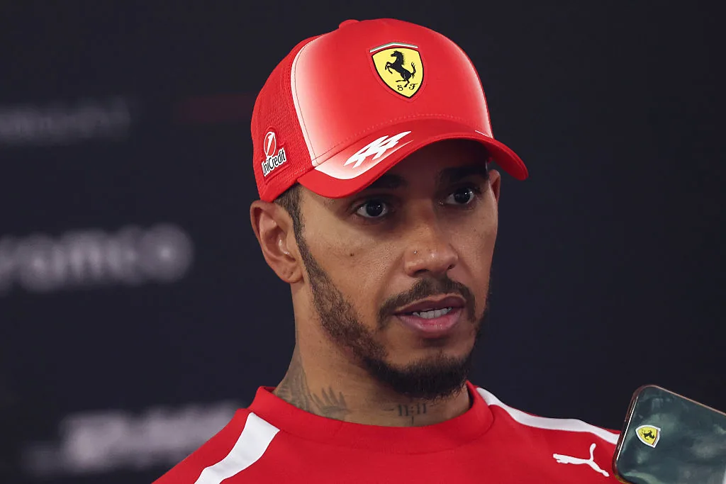 Lewis Hamilton refutes rumors about Ferrari: ‘I never asked to replace anyone’