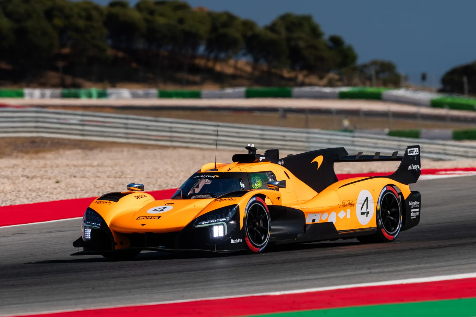 Lando Norris enjoys hypercar McLaren: ‘Very special to try something different’